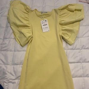 NWT Zara Ruffle Sleeves Dress 👗 Yellow